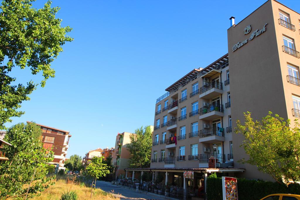 Eden - Menada Apartments サニービーチ エクステリア 写真