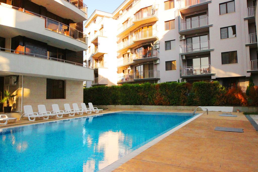 Eden - Menada Apartments サニービーチ エクステリア 写真
