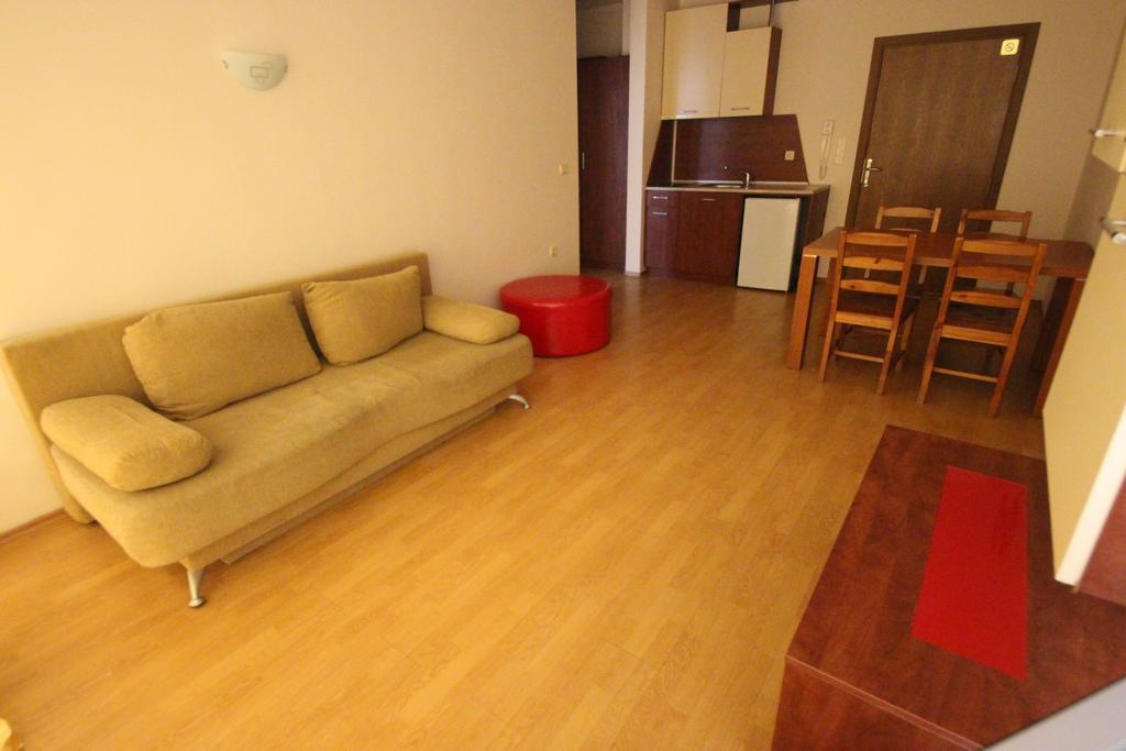Eden - Menada Apartments サニービーチ エクステリア 写真